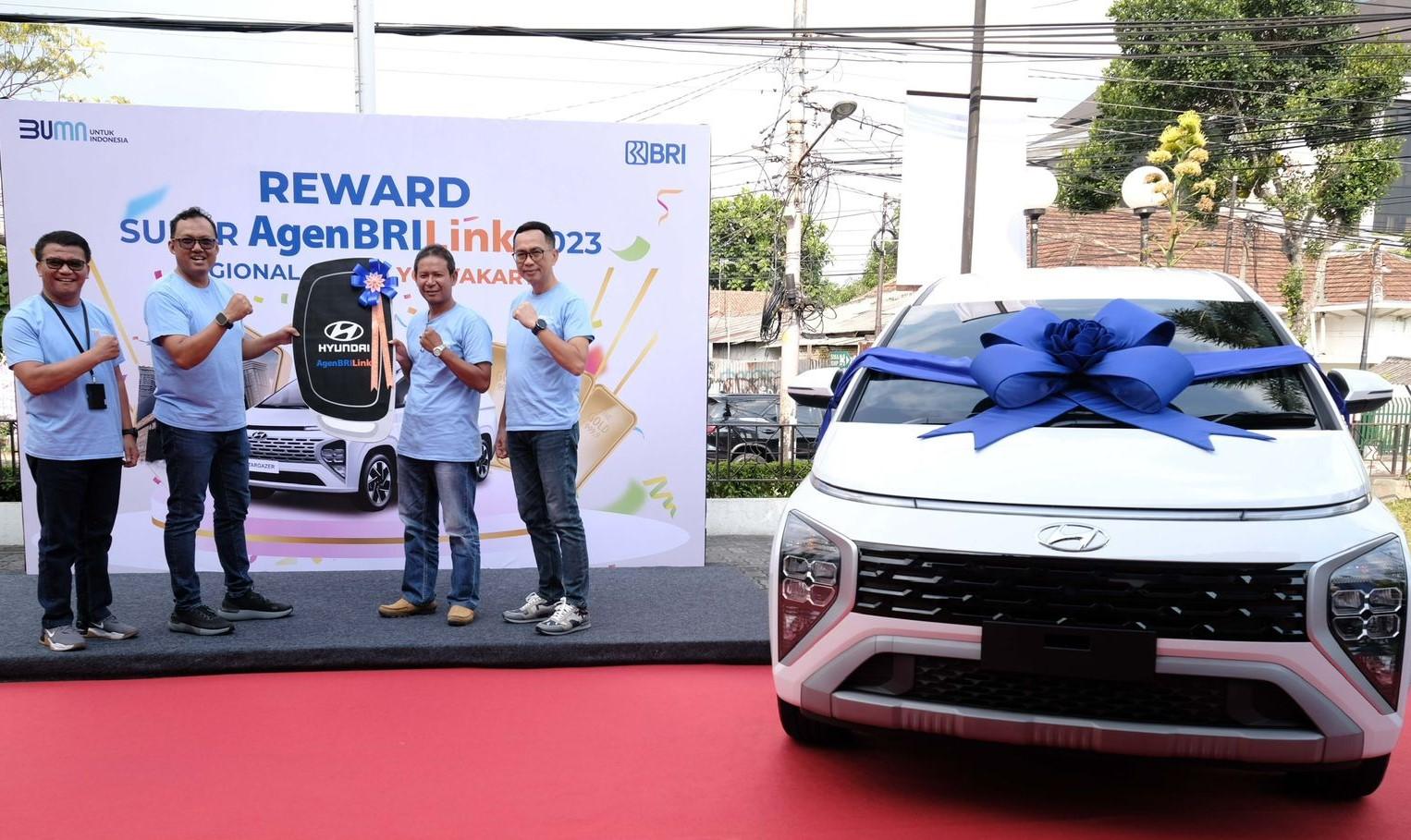 BRI Beri Hadiah Mobil untuk AgenBRILink Berprestasi di Yogyakarta