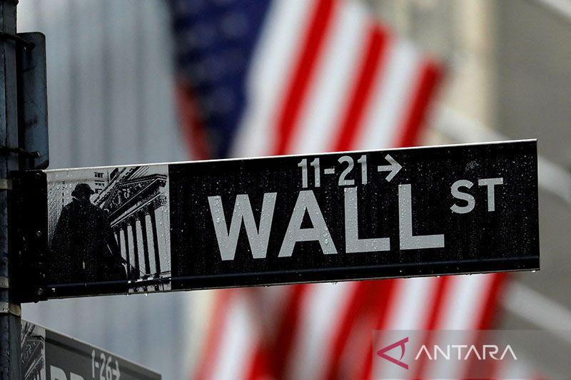 Wall Street Terkoreksi setelah Rilis Data PPI, Dow Jones Tergelincir Lebih dari 100 Poin 