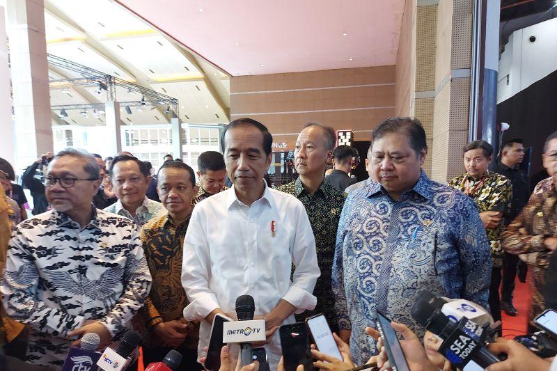 PDIP Jadi Oposisi, Jokowi: Tanyakan ke Beliau-Beliau 